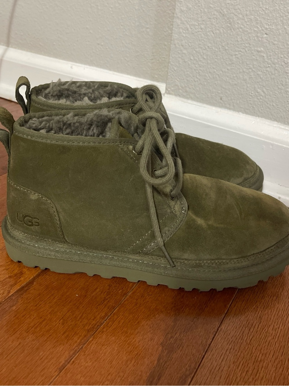 Women's UGG Neumel Chukka Boots - Moss Green Sz 8 S/N 1094269